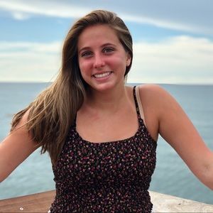 Meet your Posher, Lindsey